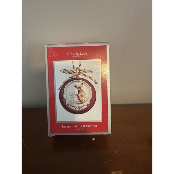 American Greetings A Pet is Love Paws-itively Lovable Christmas Ornament 2013 - Picture 4 of 9